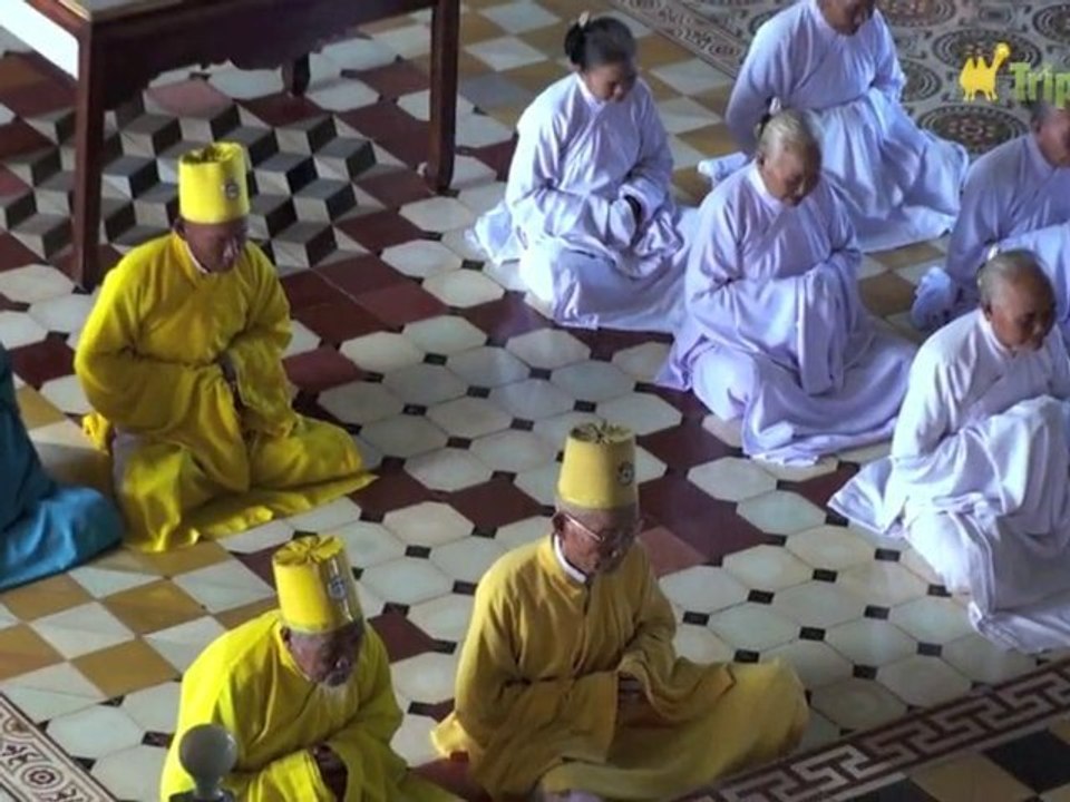 Cérémonie au siège du Caodaisme