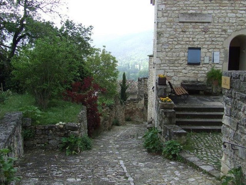 le poet laval   2010