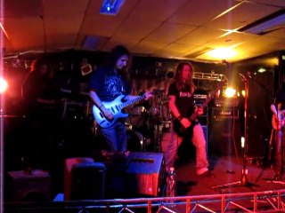 4Dec2010.Le local _la penne sur huveaune