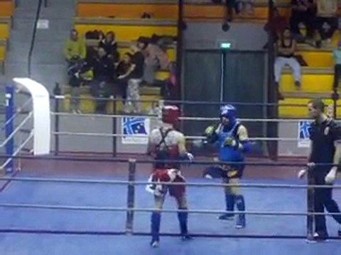 Matthieu GUILLAUME 1er combat amateur au Chpt PACA 2011