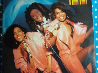 Mai Tai - What Goes On (Met Muzikale Toevoeging Versie)