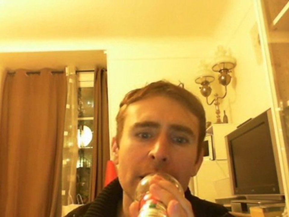 Wiwi égratigne "amis des jours de pluie"