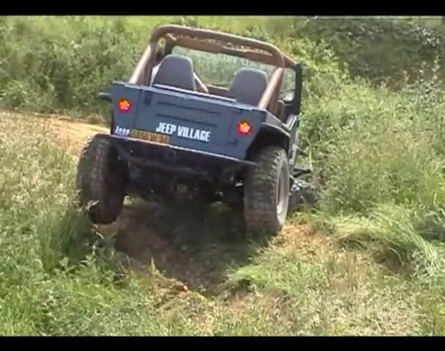 Jeep Rock Crawling by Jeep Village