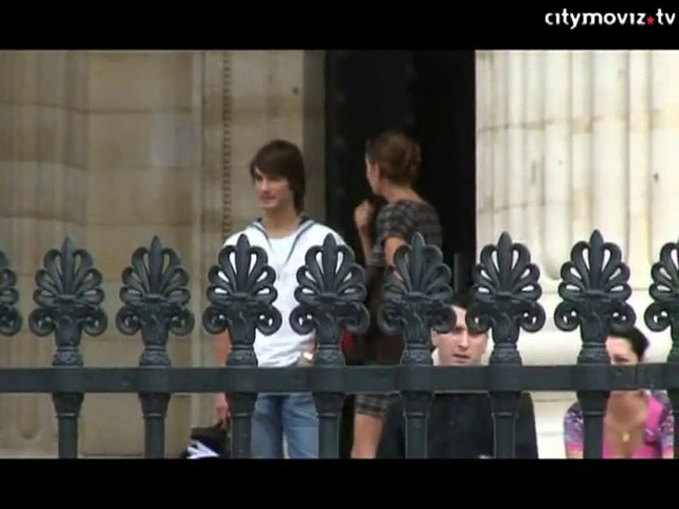 Caroline veut des coups de martinet