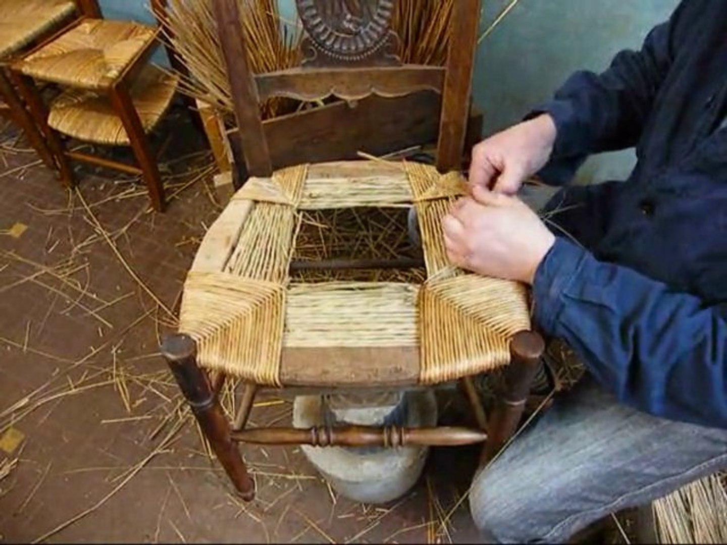 rempaillage chaise normande rempailleur cannage - Vidéo Dailymotion