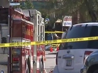 Obamas lead silence for shooting victims