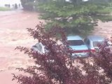 Cars swept away by flash floods in Toowoomba