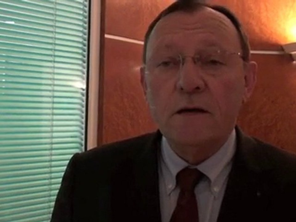 "Il faut trouver 5 milliards d'euros"