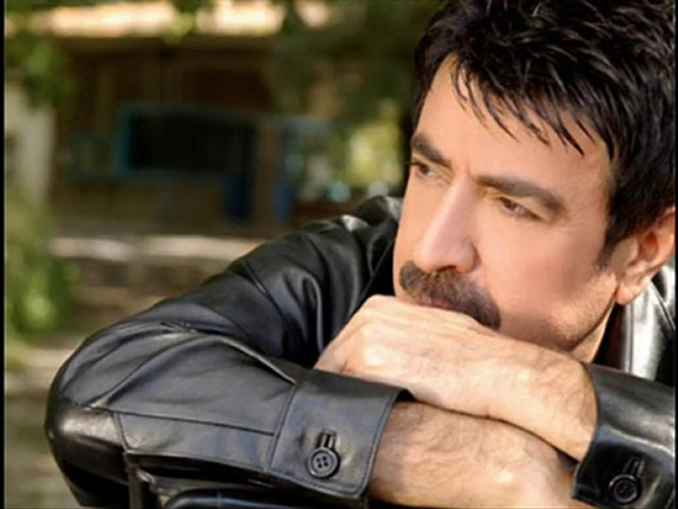 Ahmet Selçuk İlkan - Dokunsalar Ağlayacağım