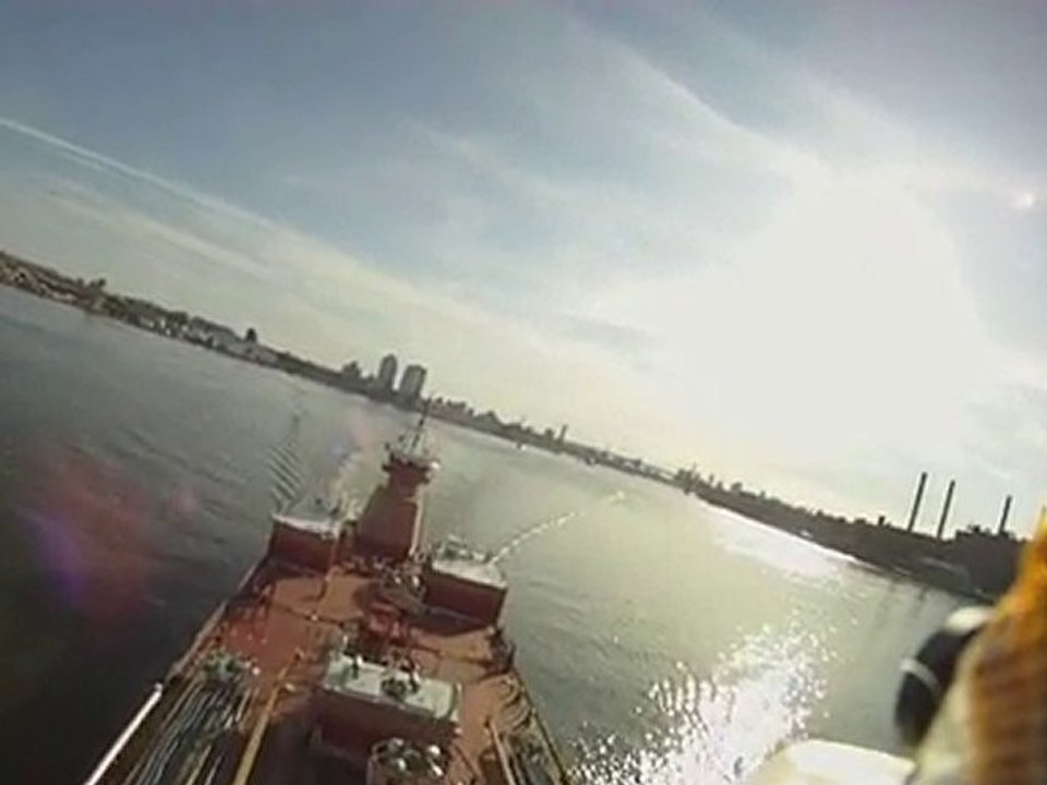 survol de new-york avec un avion radiocommandé