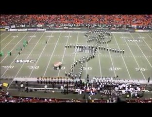 fanfare : joueurs de football americains
