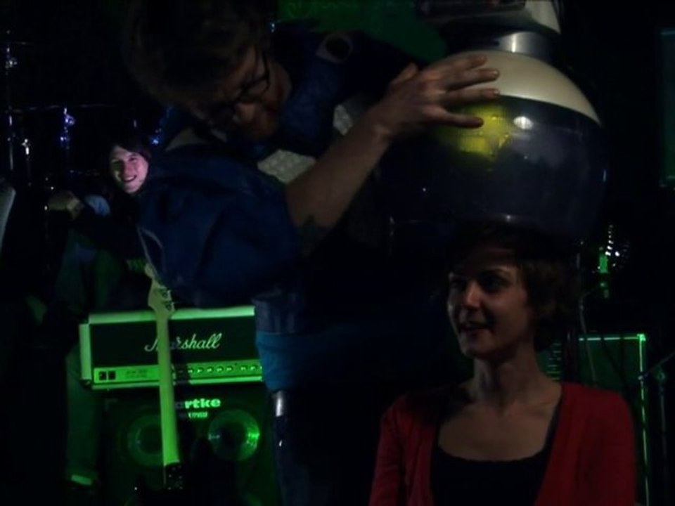 7 Intermèdes Géographiques, interview télépathotron n°1