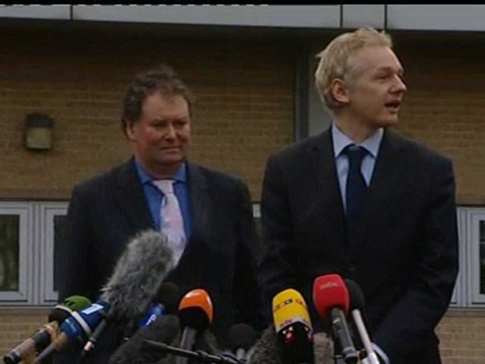 Assange makes court appearance
