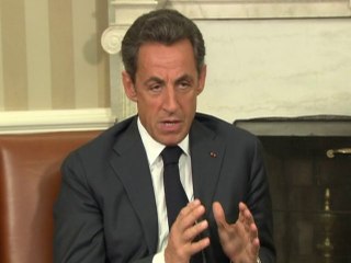 Chez Obama, Sarkozy rejette toute faiblesse face au terrorisme