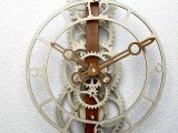 Quartus-Wooden Clock