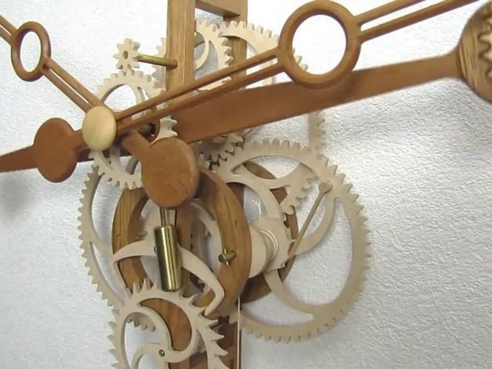 Secundus-Wooden Clock