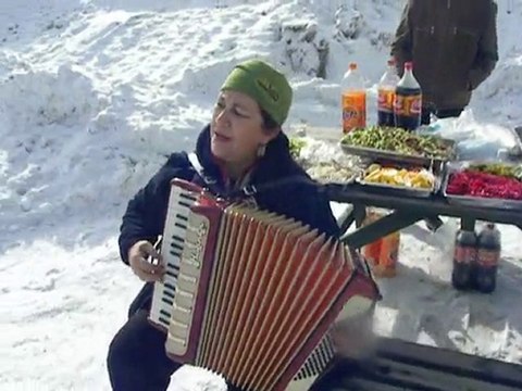 Artıyaşam Ilgaz Gezisi/Turu Kütük ev dışardan