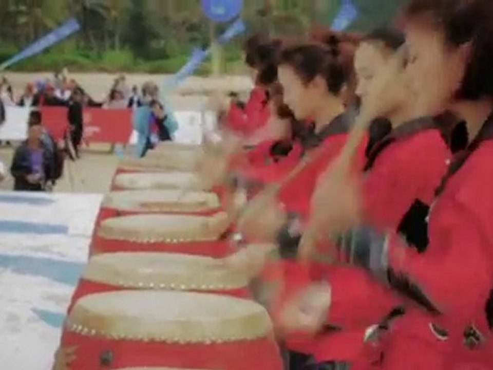 Surf in China : The Wanning International Surfing festival
