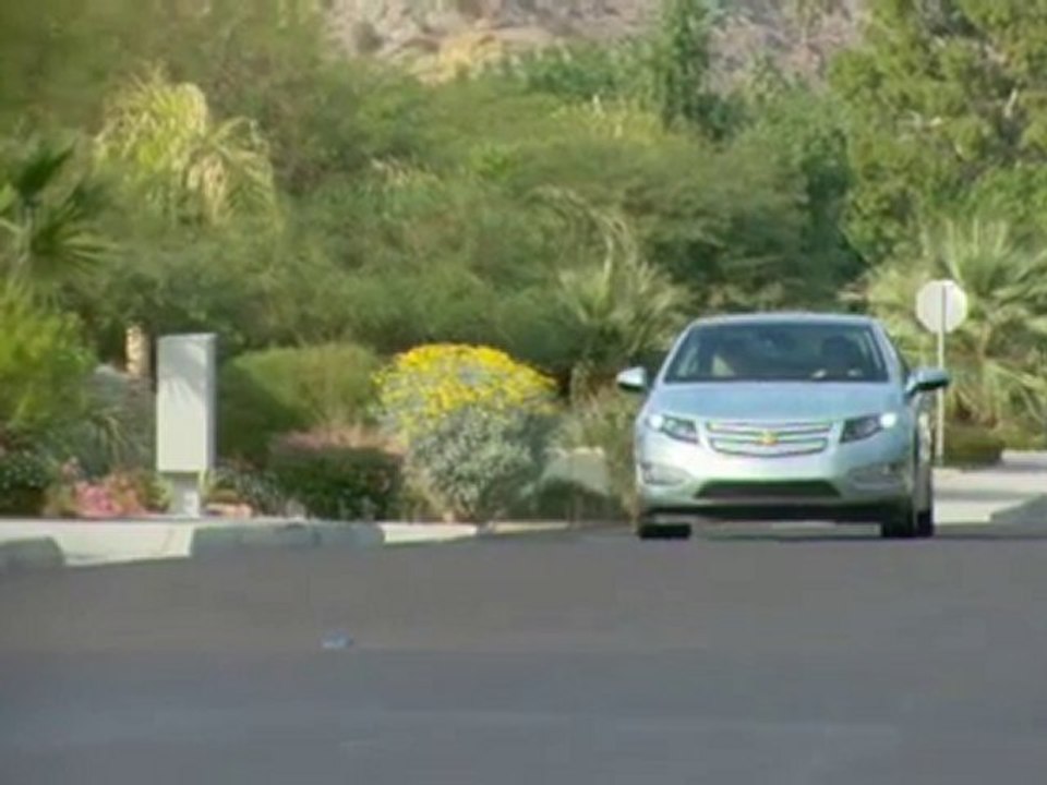 2011 Chevy Volt - Leaf Button | Electric Car Efficiency