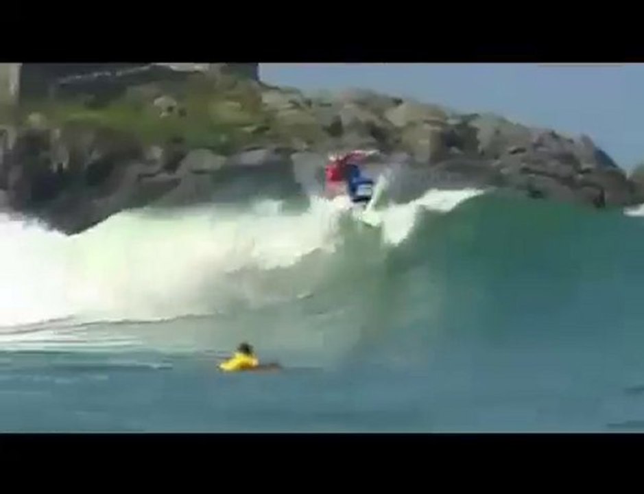 Mick Fanning 'Lightning Strikes' trailer