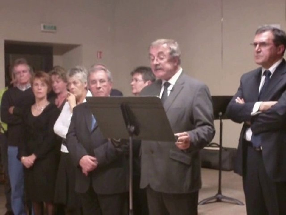 VOEUX  2011 de Mr le Maire de Rochechouart - partie 1