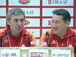 Hagi: "Böyle bir gecede güzel bir galibiyet aldık"
