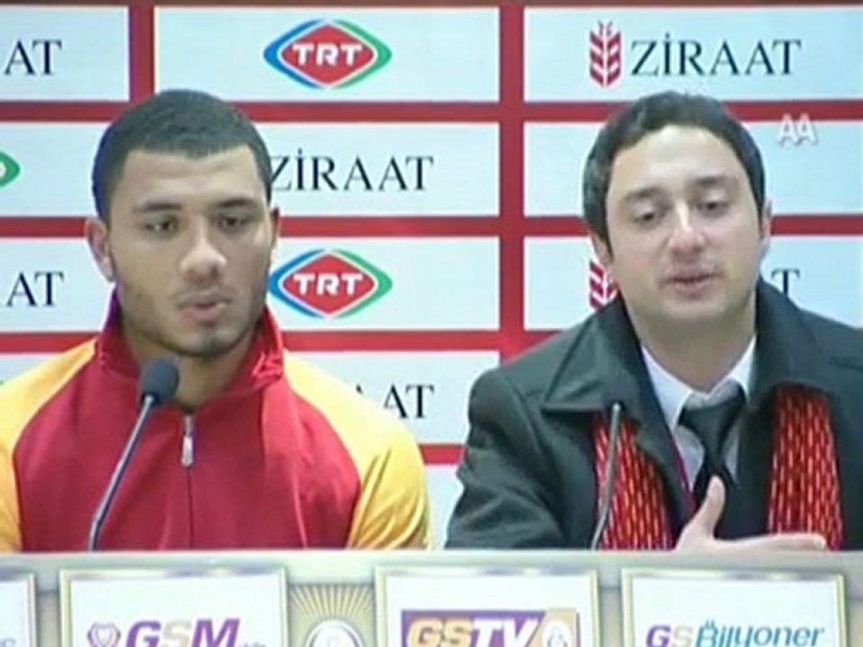 Kazım: "Sadece Galatasaray armasını öptüm"