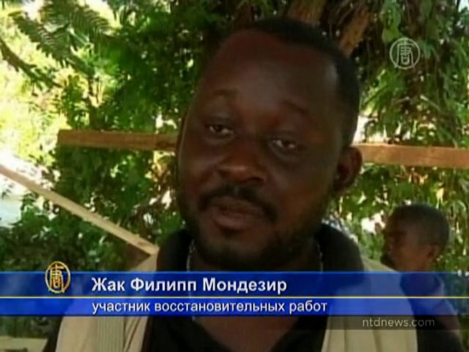 Жизнь среди руин через год после землетрясения