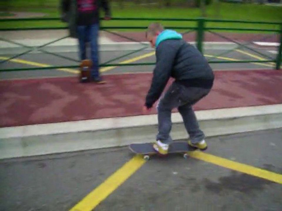 Arnaud en skate