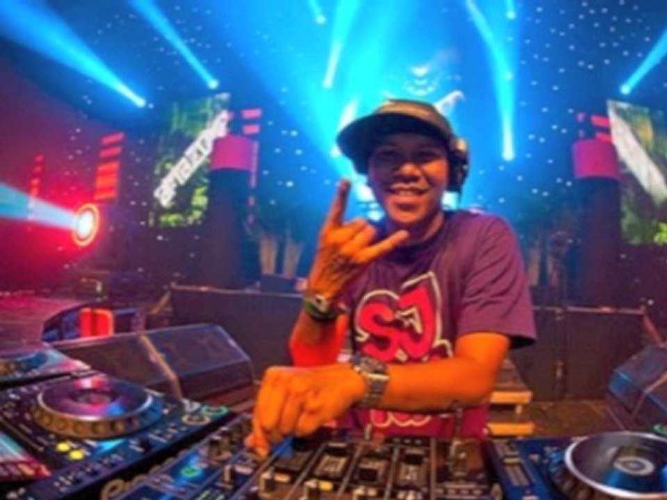 Dj Swivet EXCLUSIVE | Afrojack-Polkadots (Olver Twizt Remix)