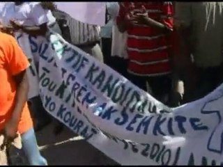 Haiti'de hüzün ve öfke bir arada