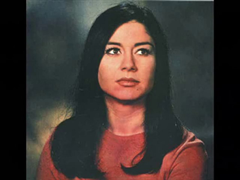 Tülay German - Yiğidim Aslanım Burda Yatıyor