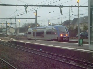 X73500 vers les voies de garages