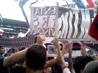 Lyon - psg Coup d'envoi fumi drapeau