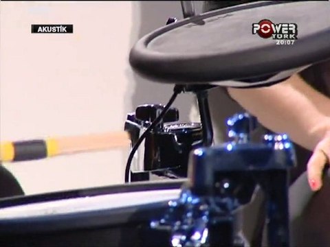 Pamela Spence - Benim Farkım -Akustik - By Yigitcan