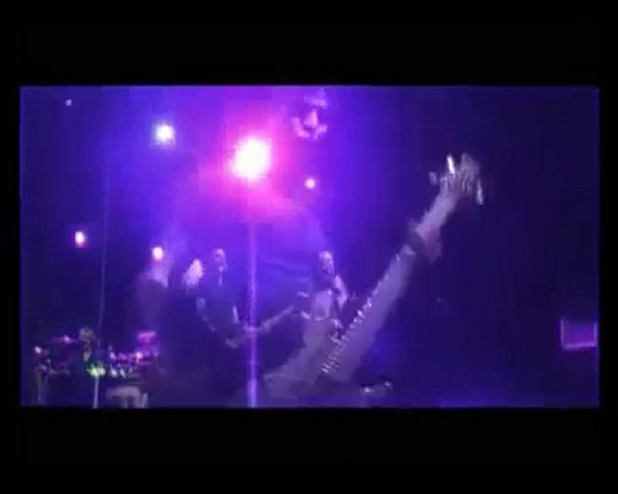 Makine - They Don't Care About Us (Michael Jackson Cover)