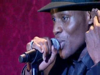 Kery James - Je m’écris feat S Petit Nico (live)