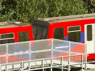 Boris: 'Driverless Tubes in service'