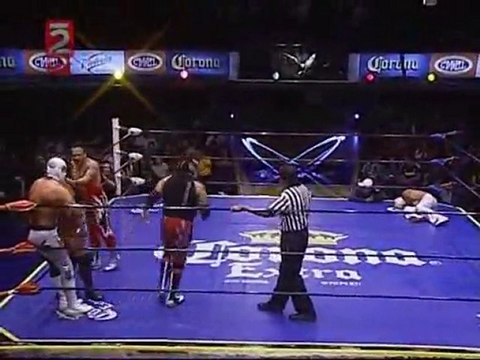 Metal, Palacio, Sagrado vs Arkángel, Loco Max, Skandalo