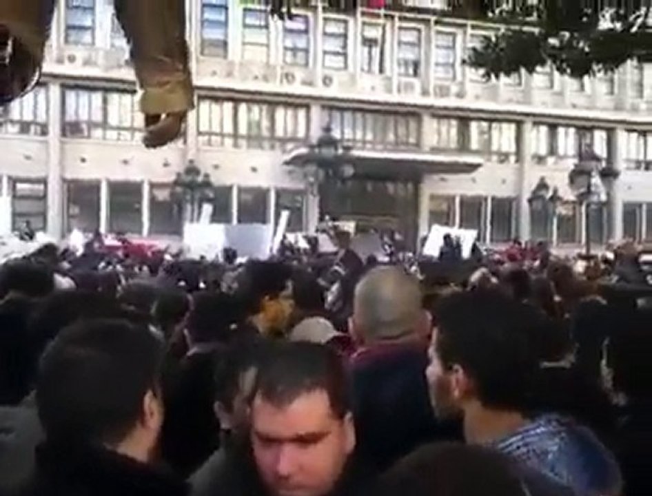 Tunisie Revolution Avenue Habib bourguiba 14 janvier 2011