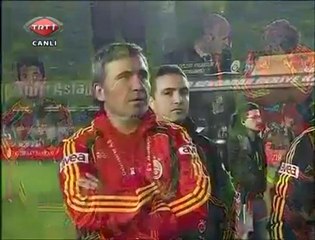 galatasarayın alisamiyene veda şiiri ali kırca seslendiriyor