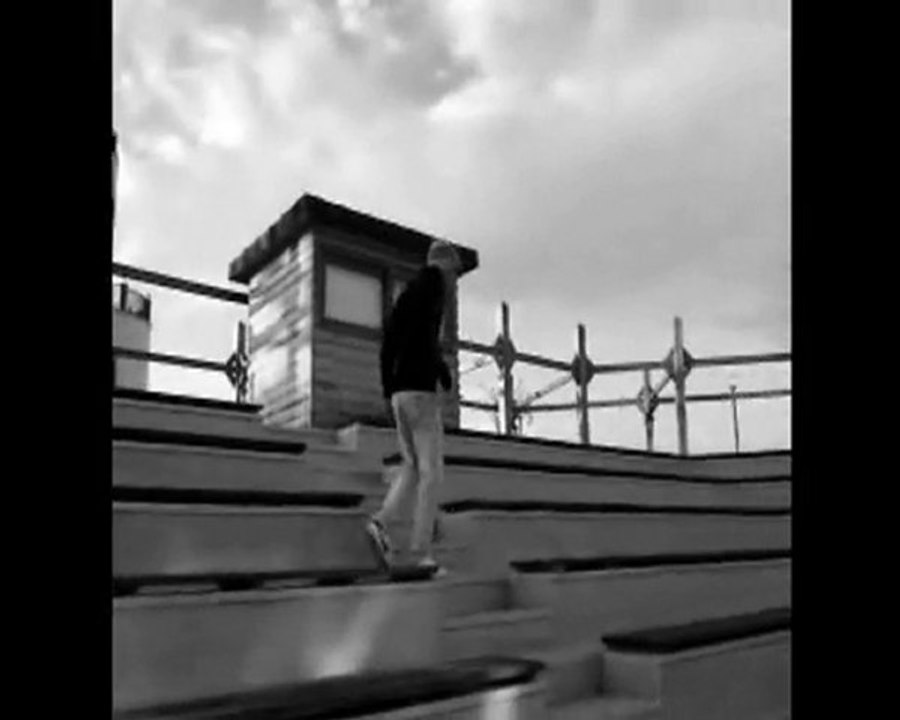 DarkStyLe - Güzel Gidiyo Dimi Hayat 2011 Klip
