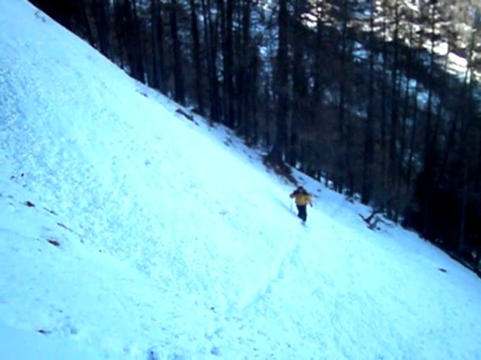 La cascade de la Pisse avec la neige