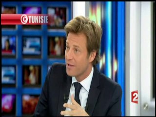Poème d'une tunisienne en direct au JT (chute de Ben Ali)