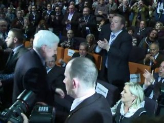 Jean-Marie Le Pen fait ses adieux aux militants