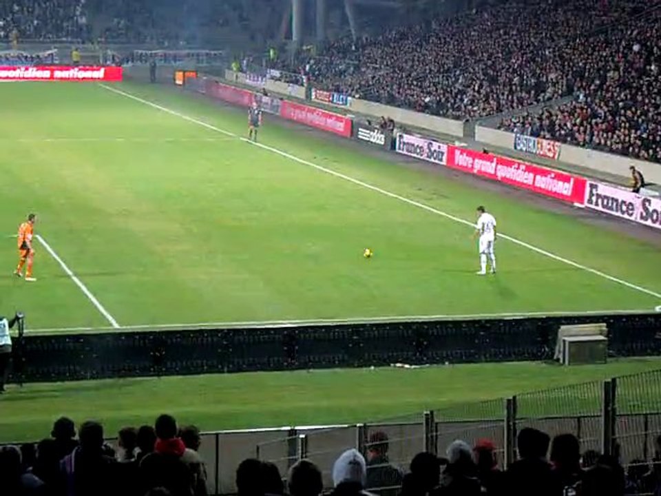 OL3-0LORIENT : coup franc de Gourcuff --> but de Källström