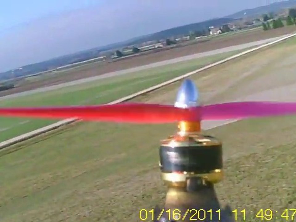 essai micro cam embarquée en Quad Flyer Gaui