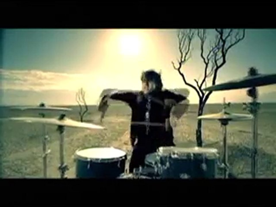 Paramore crushcrushcrush [OFFICIAL VIDEO]_xvid