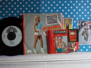 Connie Breukhoven Als Vanessa - Dynamite