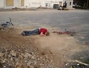 BMX faceplant ramasse ta bouche
